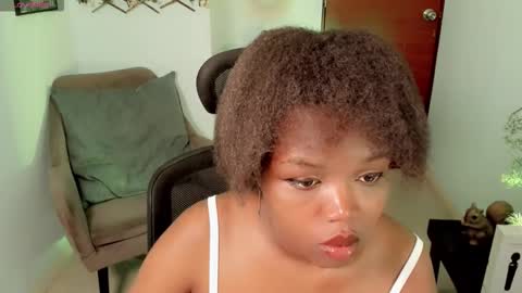 zoe_salddana online show from March 14, 2:22 pm