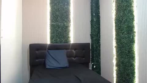 Zoe online show from November 10, 6:07 pm