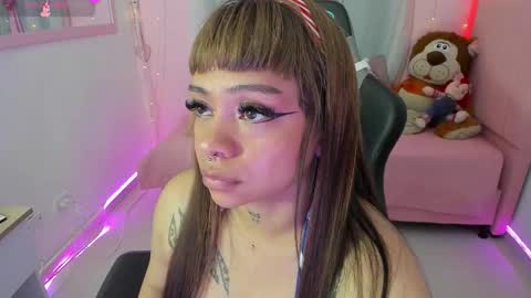 zoe_sullivan_ online show from September 24, 10:18 am