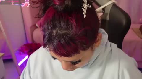zoe_sullivan_ online show from June 15, 9:11 am
