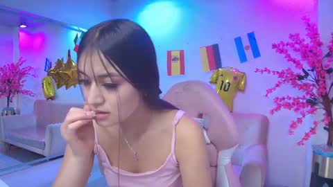 Zoe online show from July 12, 11:23 am