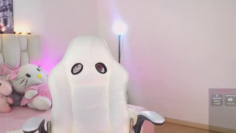Zoe online show from June 6, 11:48 am