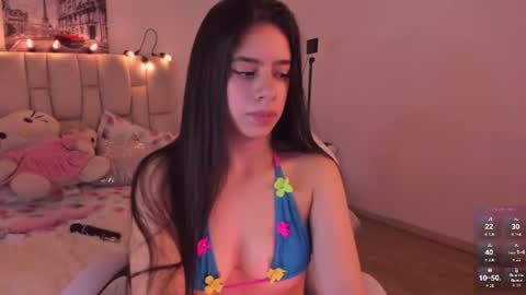 Zoe online show from June 23, 12:25 pm
