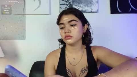 Zoe online show from November 6, 1:45 pm