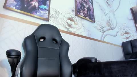 Zoe  online show from May 23, 12:09 pm