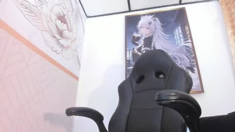 Zoe  online show from June 10, 11:53 am