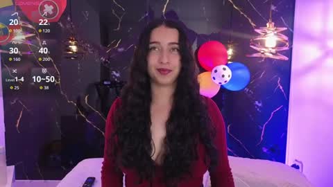 zoee online show from July 11, 11:35 am