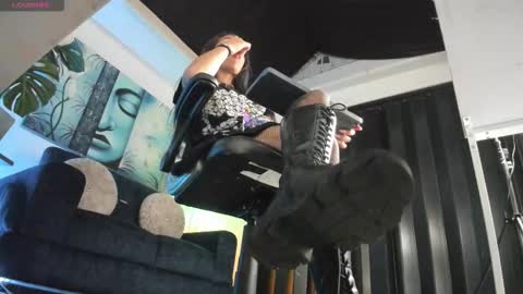 Zoe online show from February 10, 2:26 am