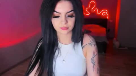 zoedrift online show from January 6, 4:43 pm