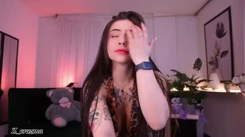 Snapshot of zoee_cruz chatting on June 3, 11:57 am Camila online show from June 3, 11:57 am