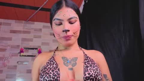 Snapshot of zoee_dolcee chatting on February 25, 9:46 pm Catt online show from February 25, 9:46 pm