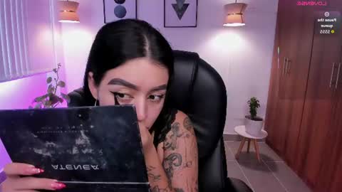  zoee jackson online show from June 16, 7:05 pm
