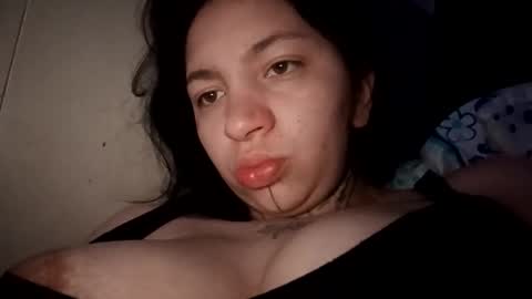 zoee jhonnyy online show from February 7, 8:51 am