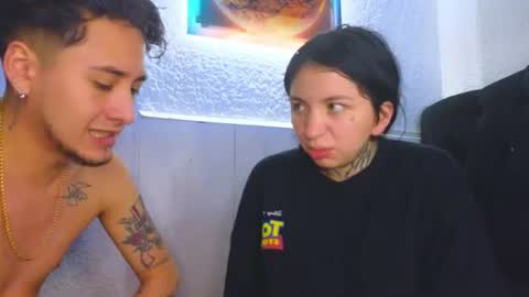 Snapshot of zoee_jhonnyy chatting on July 12, 5:53 am zoee jhonnyy online show from July 12, 5:53 am