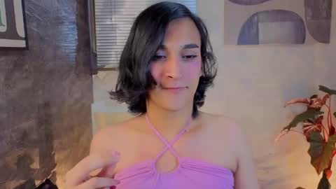 Snapshot of zoee_kiss_ chatting on May 6, 4:08 am ZOE online show from May 6, 4:08 am