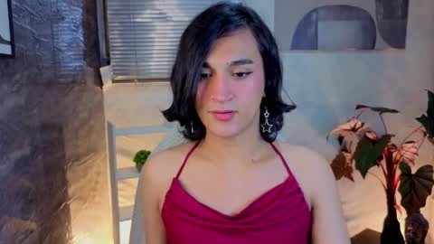 Snapshot of zoee_kiss_ chatting on May 17, 6:00 am ZOE online show from May 17, 6:00 am