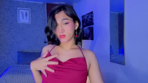 Snapshot of zoee_kiss_ chatting on June 7, 5:00 am ZOE online show from June 7, 5:00 am