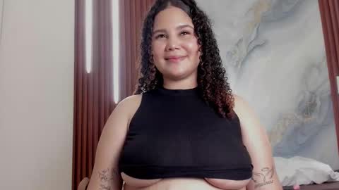 zoee online show from March 6, 3:36 am