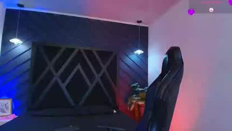 Zoe 3 online show from March 7, 5:54 pm