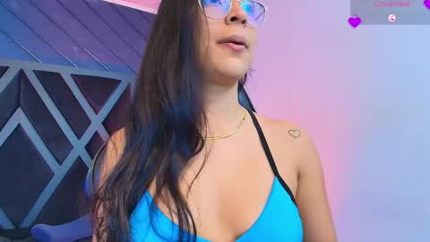 Zoe 3 online show from April 23, 5:26 pm