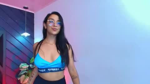 Zoe 3 online show from April 28, 5:18 pm