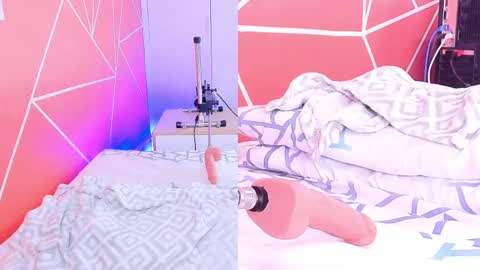    online show from March 3, 2:04 pm