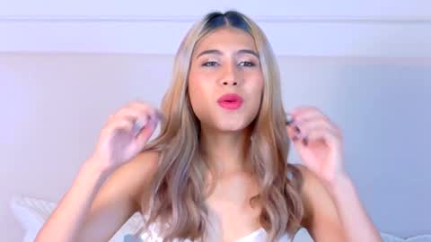 Zoe online show from September 27, 11:15 am