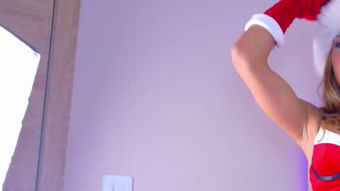 Zoe online show from December 2, 12:43 pm