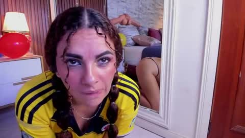 Snapshot of zoehiltonx chatting on June 12, 3:11 pm zoehiltonx online show from June 12, 3:11 pm