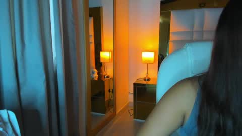 zoei_moon online show from April 17, 6:11 pm