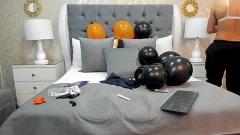 Snapshot of zoekrug chatting on October 14, 7:47 pm Zoe Krug online show from October 14, 7:47 pm