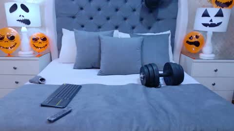 Snapshot of zoekrug chatting on October 16, 4:08 pm Zoe Krug online show from October 16, 4:08 pm