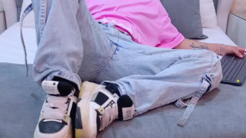 Snapshot of zoekrug chatting on October 22, 8:08 pm Zoe Krug online show from October 22, 8:08 pm