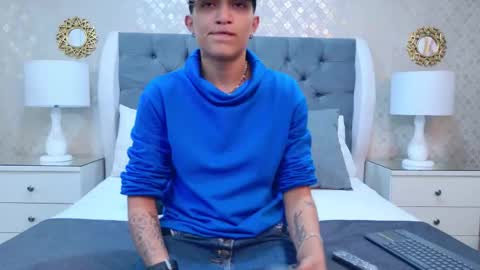 Snapshot of zoekrug chatting on October 24, 11:50 am Zoe Krug online show from October 24, 11:50 am