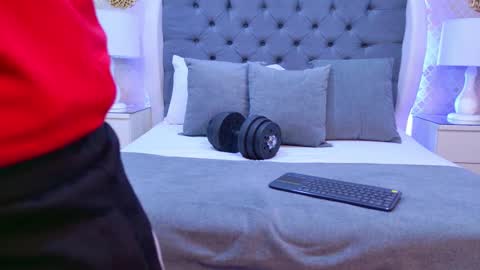 Snapshot of zoekrug chatting on December 1, 11:48 am Zoe Krug online show from December 1, 11:48 am