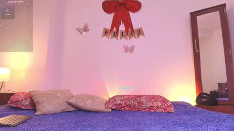 Snapshot of zoemonroe7 chatting on March 26, 11:38 am lia monroe online show from March 26, 11:38 am