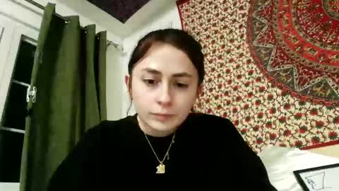 zoepleasing online show from March 4, 7:41 am