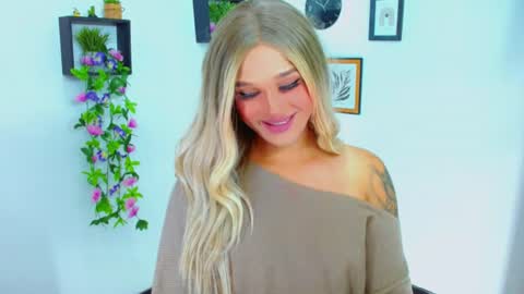 zoeschmmit online show from July 28, 12:18 am