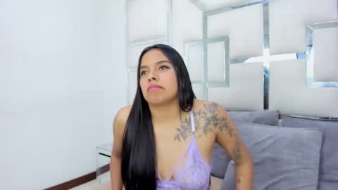 ZoeSwam online show from March 3, 6:55 pm