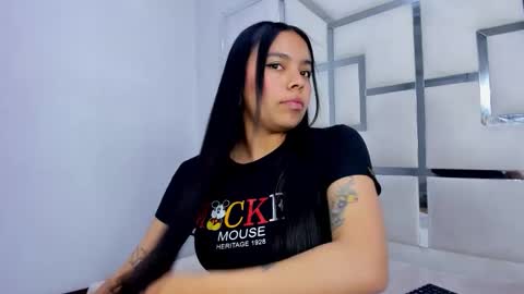 ZoeSwam online show from October 22, 11:32 am