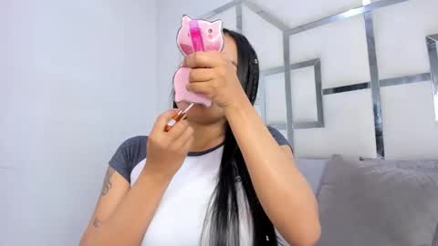 ZoeSwam online show from November 17, 3:23 am