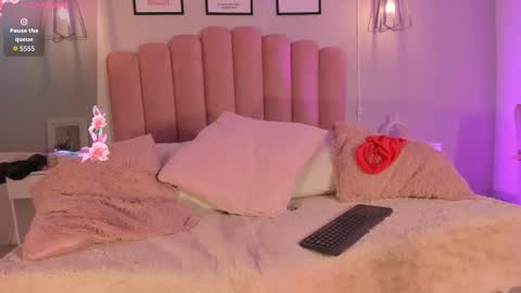  ZOE  online show from December 3, 10:46 am