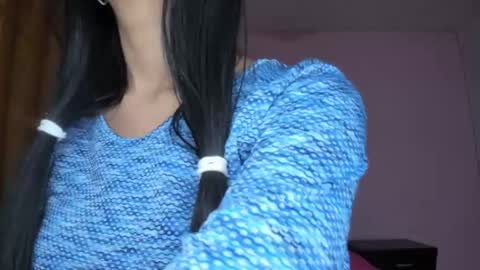 Snapshot of zoey_babyqueen19 chatting on March 5, 12:39 am Zoey online show from March 5, 12:39 am