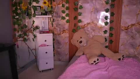 zoey fox  online show from May 21, 1:34 am