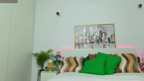 Zoey online show from March 4, 1:50 pm