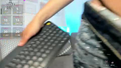 Snapshot of zoey_monroe_ chatting on July 13, 1:47 pm Zoey online show from July 13, 1:47 pm