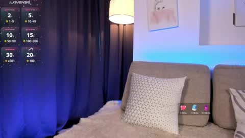 Snapshot of zoey_monroe_ chatting on July 25, 3:20 pm Zoey online show from July 25, 3:20 pm