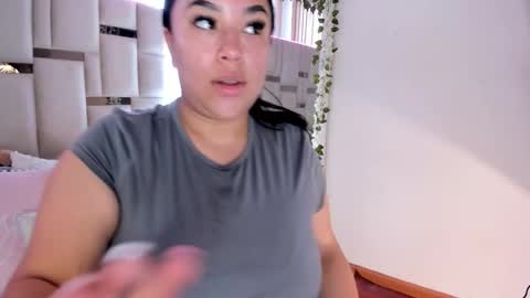 zoey thommpson online show from October 26, 2:56 pm