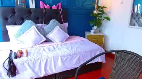 Snapshot of zohet_kriss chatting on June 27, 2:12 pm CALL ME Z O H E T online show from June 27, 2:12 pm