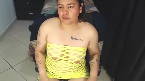 Snapshot of zol_gil03 chatting on October 20, 12:11 am zol_gil03 online show from October 20, 12:11 am